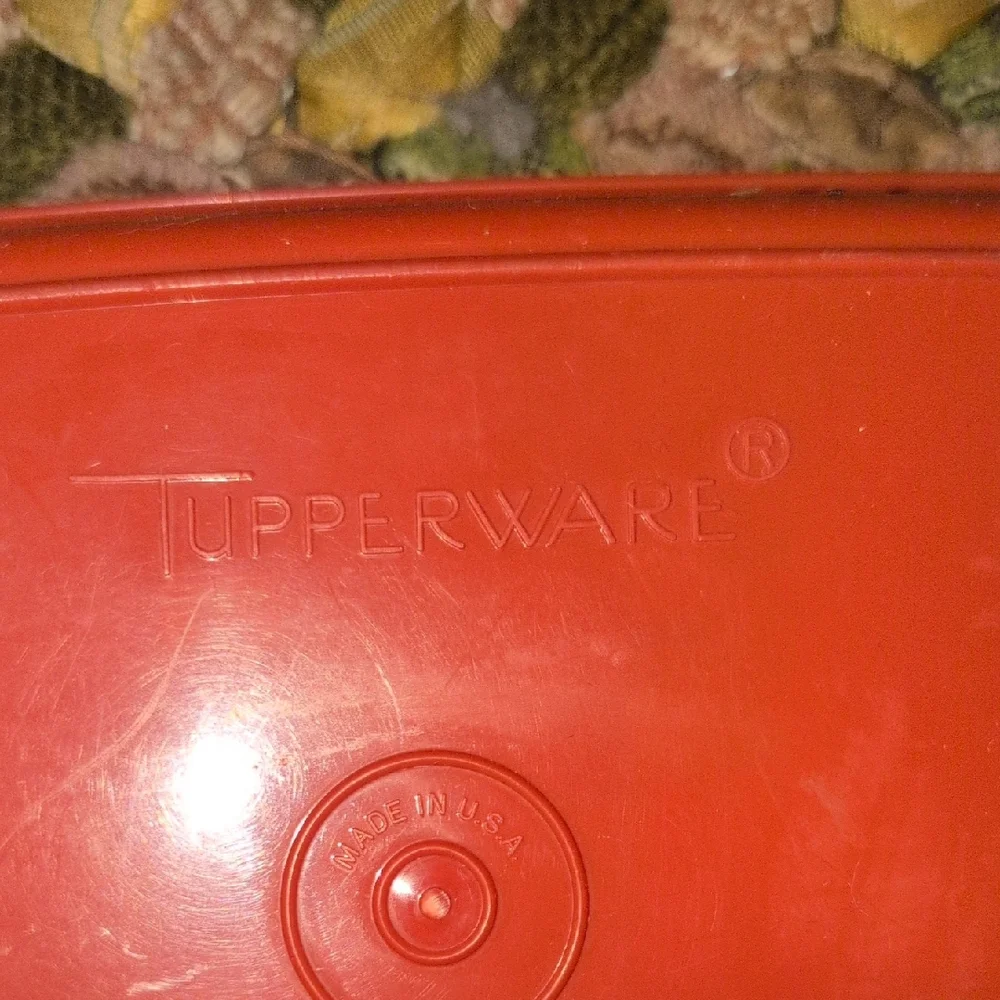 Tupperware Rectangular Orange Container With Lid - Picture 3 of 8